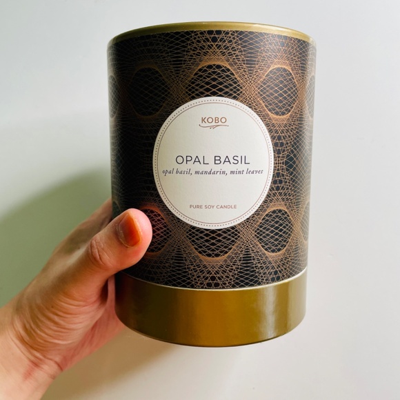 KOBO Opal Basil Pure Soy Scented Candle 11 oz New - Picture 3 of 7